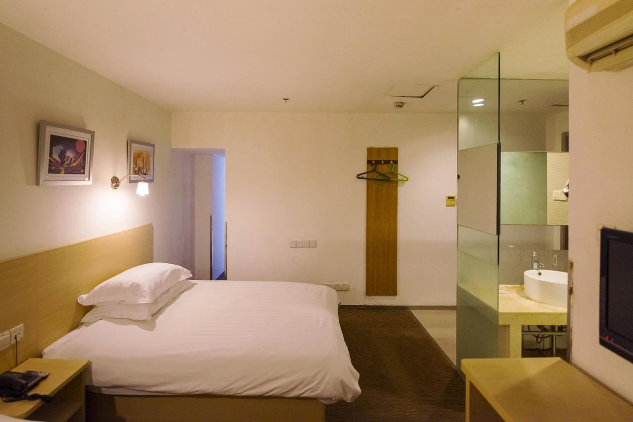 Motel Shenzhen Longgang Longcheng Square Metro Station Εξωτερικό φωτογραφία
