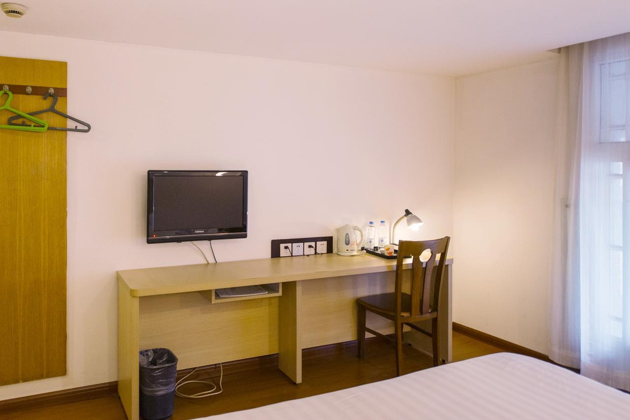 Motel Shenzhen Longgang Longcheng Square Metro Station Εξωτερικό φωτογραφία